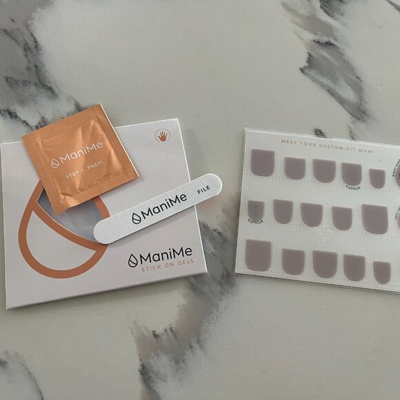 ManiMe Stick-On Gel Manicure - Stormy - Picture 2 of 3